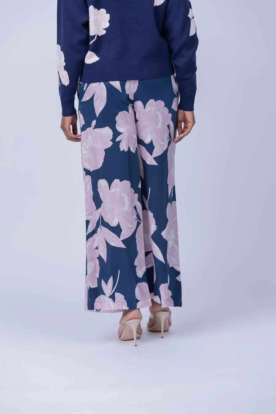 Christy Lynn Jade Pant in Midnight Blossom