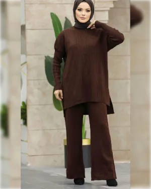 Layla Casual Tricot Brown 2-Pieces Outfit in Wool طقم ليلى الشتوي من الصوف الناعم مكون من قطعتين باللون البني الجميل