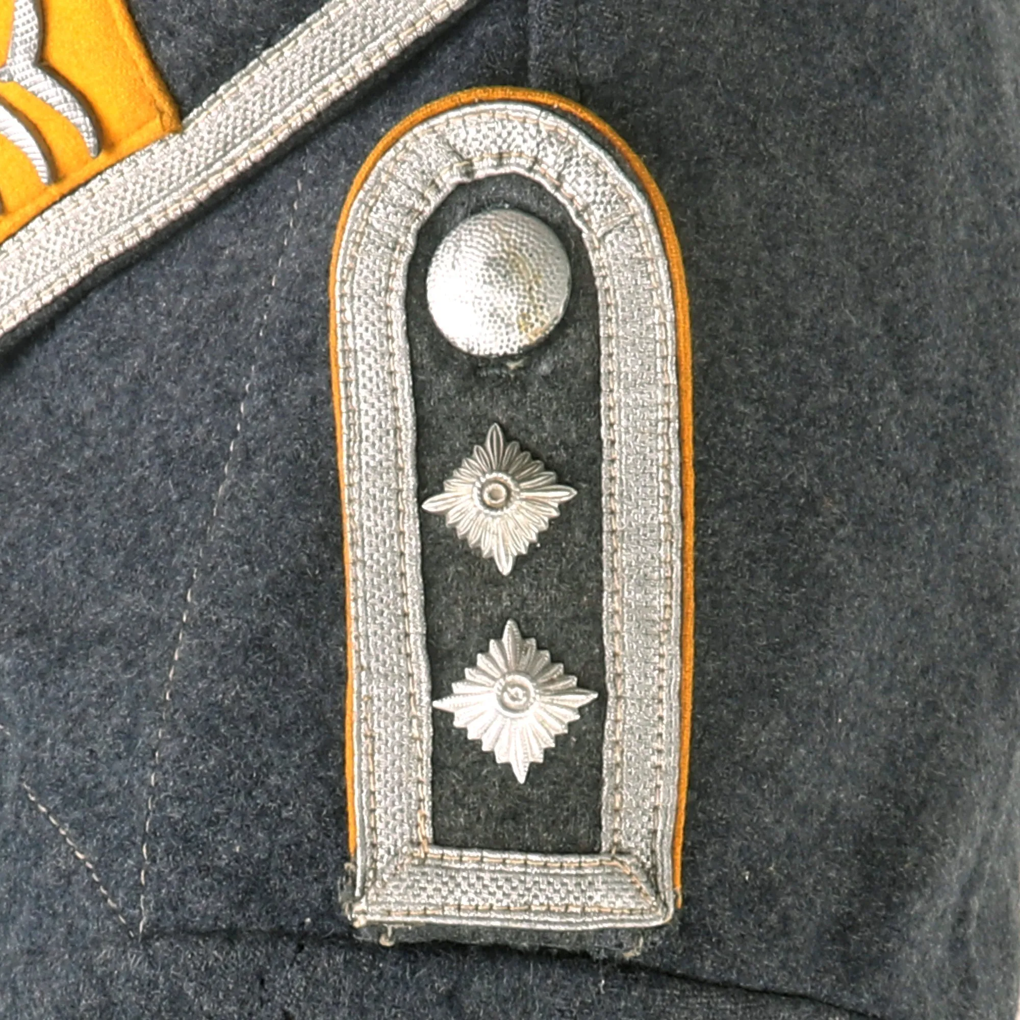 Original German WWII Early Luftwaffe Oberfeldwebel NCO Fliegerbluse Tunic with Fallschirmjäger Badge & Droop Tail Eagle