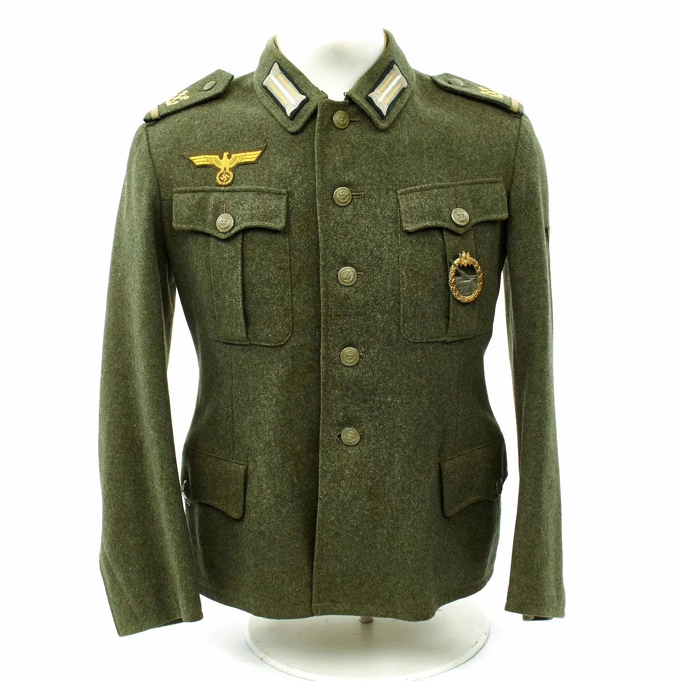 Original German WWII Kriegsmarine Coastal Artillery Matrosenobergefreiter Tunic with Badge