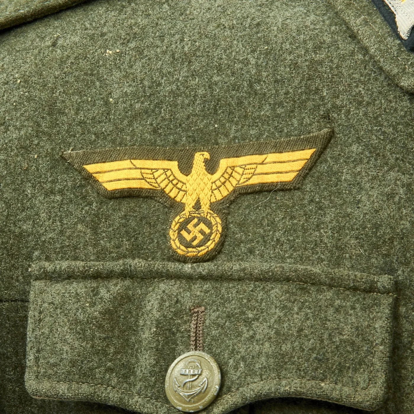 Original German WWII Kriegsmarine Coastal Artillery Matrosenobergefreiter Tunic with Badge