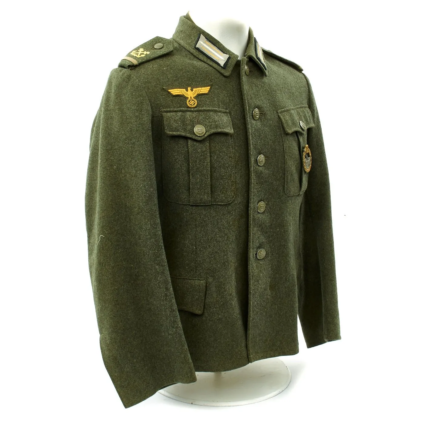 Original German WWII Kriegsmarine Coastal Artillery Matrosenobergefreiter Tunic with Badge