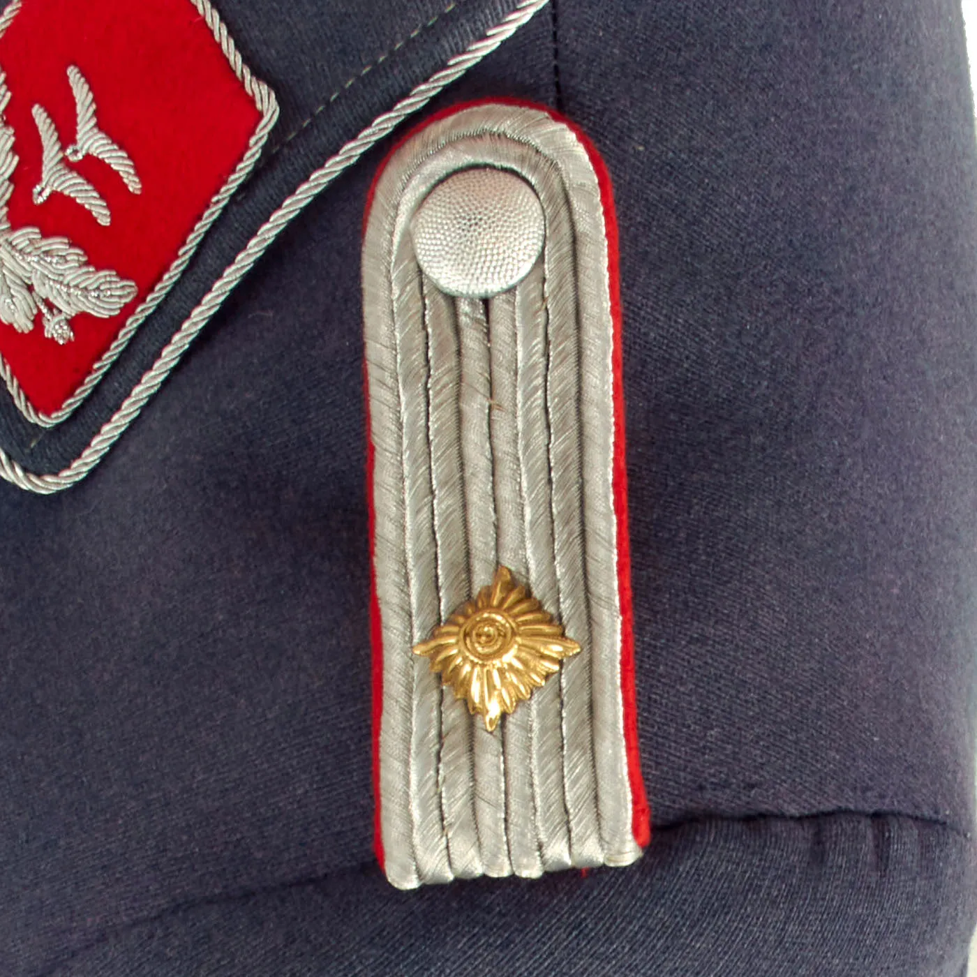 Original German WWII Luftwaffe Flak Artillery Oberleutnant Officer's Dutch Made Fliegerbluse Tunic with Medal Bar