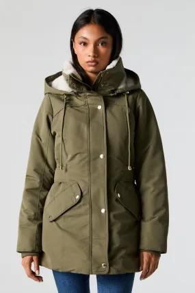 Parka à capuchon doublée de similifourrure