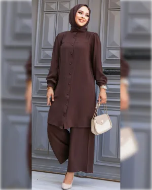 Salma Aerobin 2-Pieces Outfit in Brown Shade  طقم سلمى من نسيج  الآيروبين المكون من قطعتين باللون البني الجميل