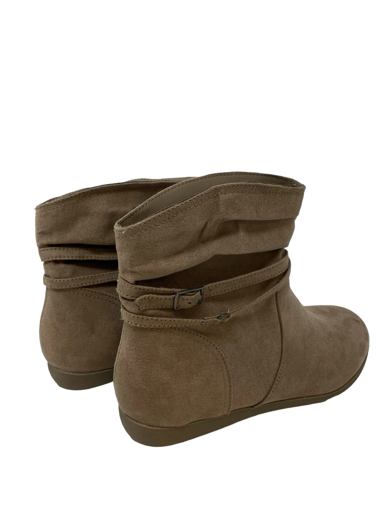 St Johns Bay Women Size 6 Taupe Booties